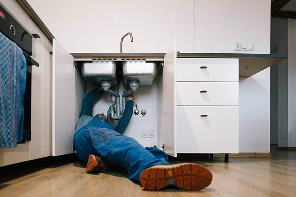 Professional Pipe Repair technician working in Murphy, MO